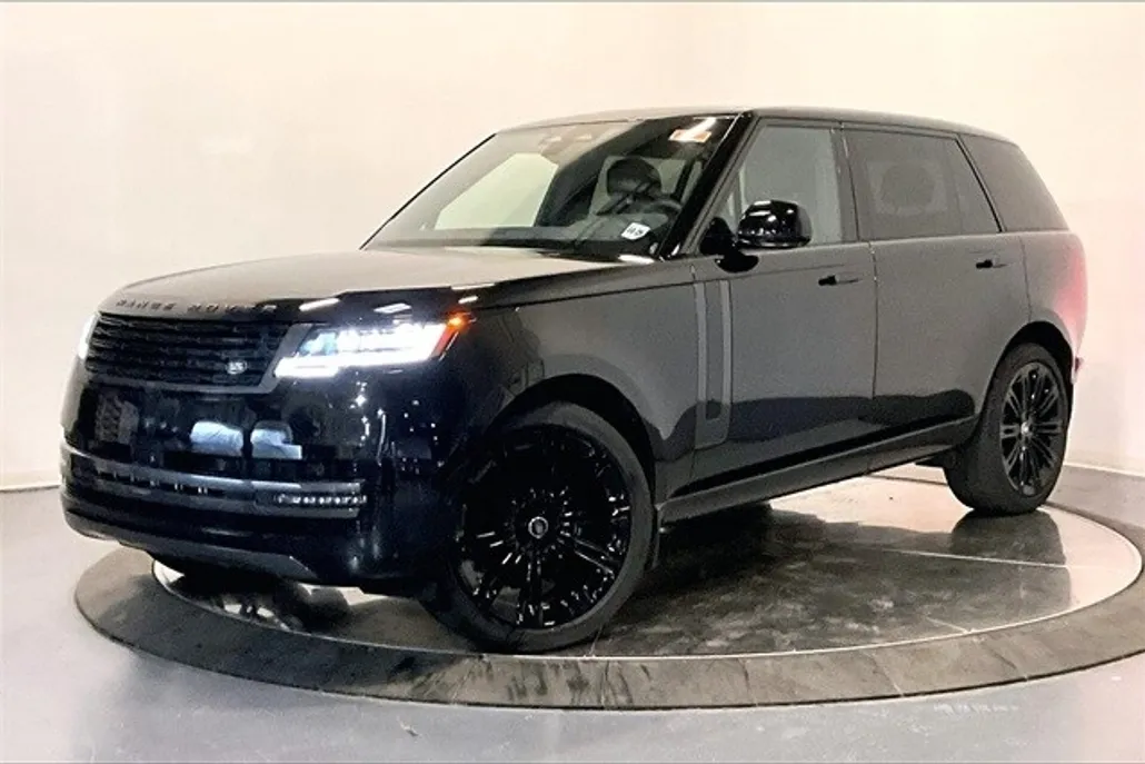 2025 Land Rover Range Rover SE photo 1