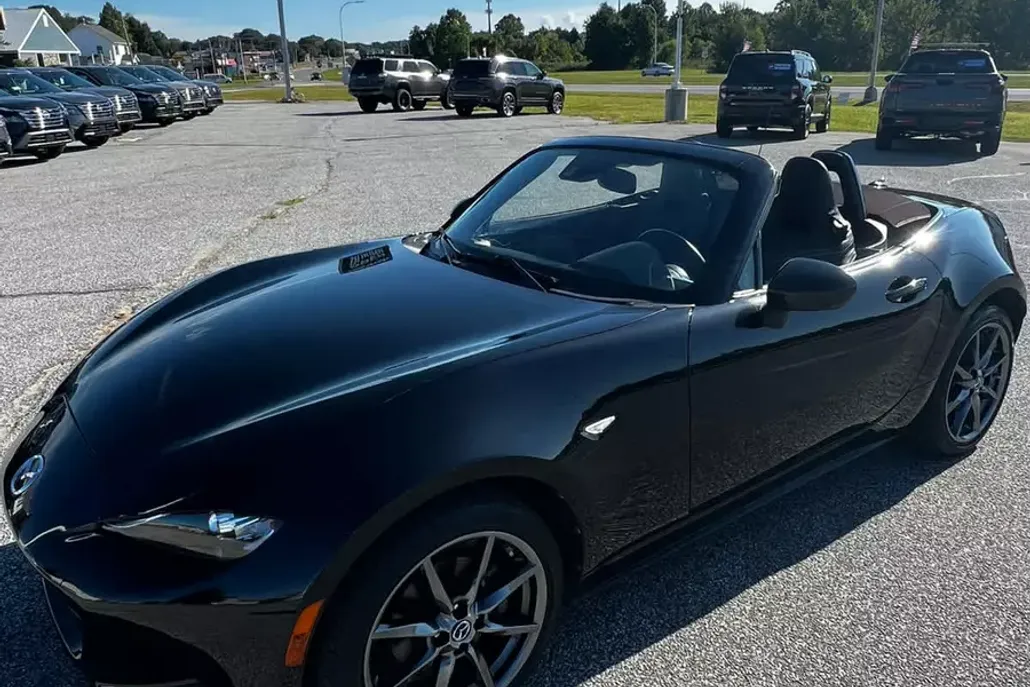 2018 Mazda MX-5 Miata Miata Grand Touring photo 1