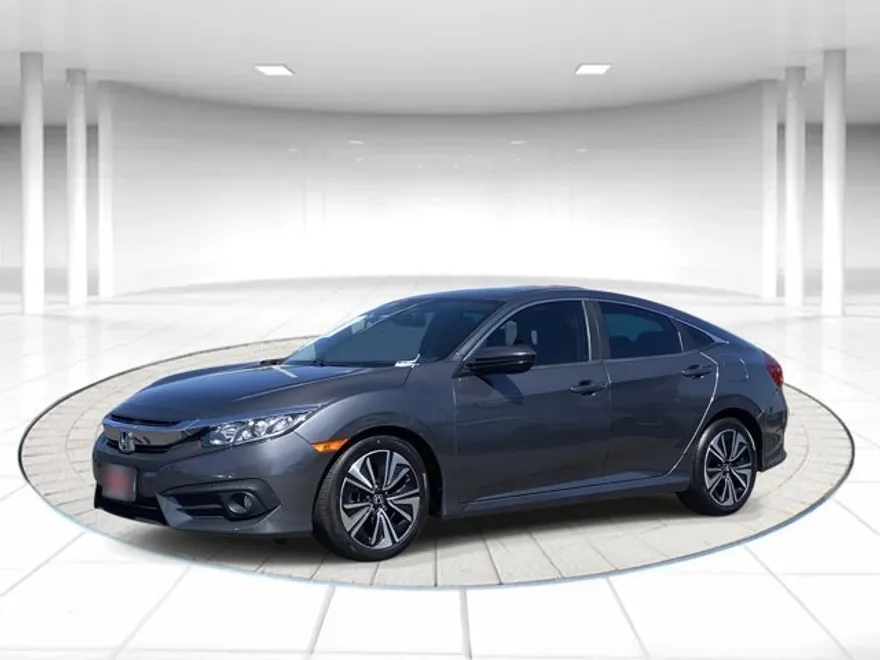 2018 Honda Civic EX-T photo 1