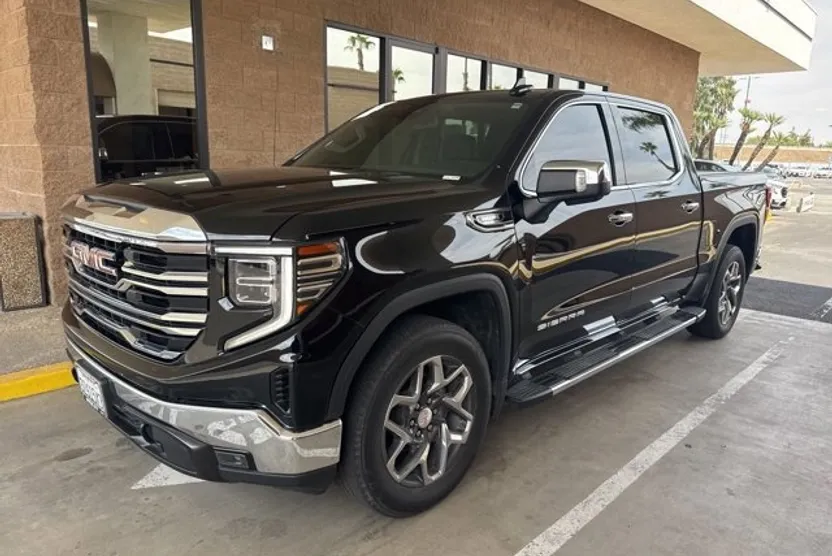 2023 Gmc Sierra 1500 SLT photo 1