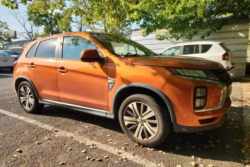 2020 Mitsubishi Outlander Sport ES photo 1