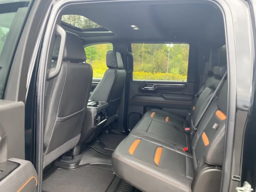 2025 Gmc Sierra HD AT4 photo 1
