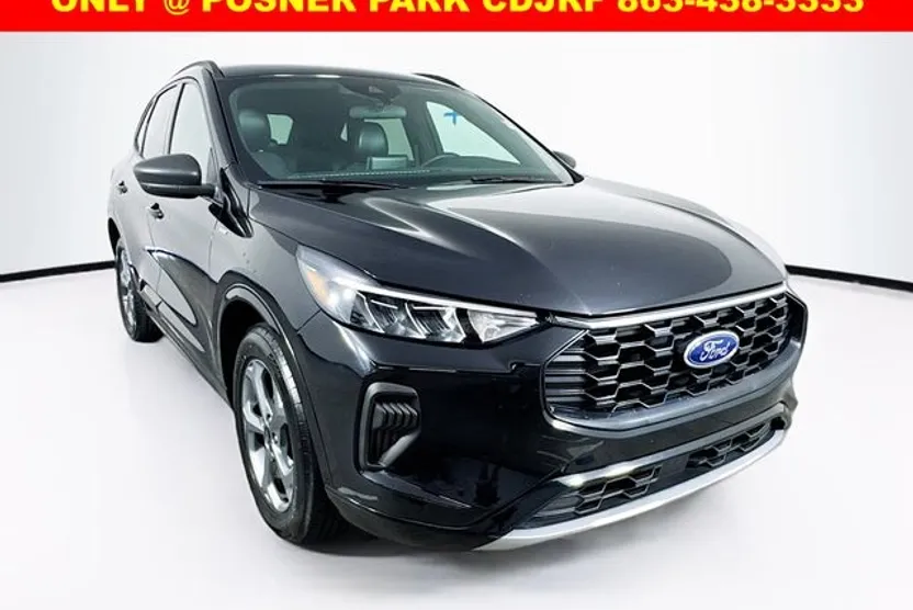 2023 Ford Escape ST-Line photo 1
