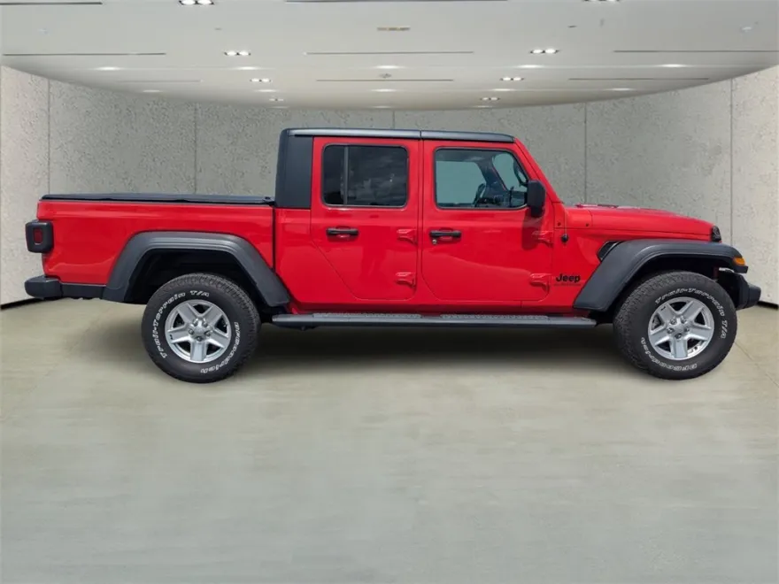 2020 Jeep Gladiator Sport S photo 1