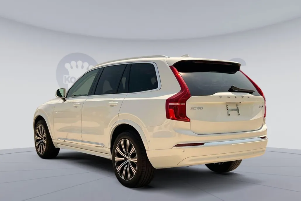 2024 Volvo XC90 Plus photo 1