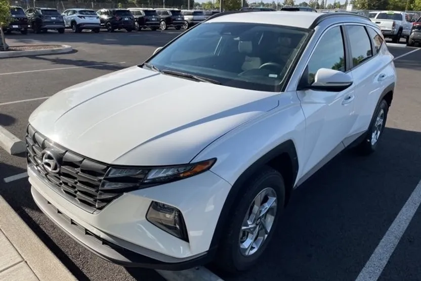 2023 Hyundai Tucson SEL photo 1