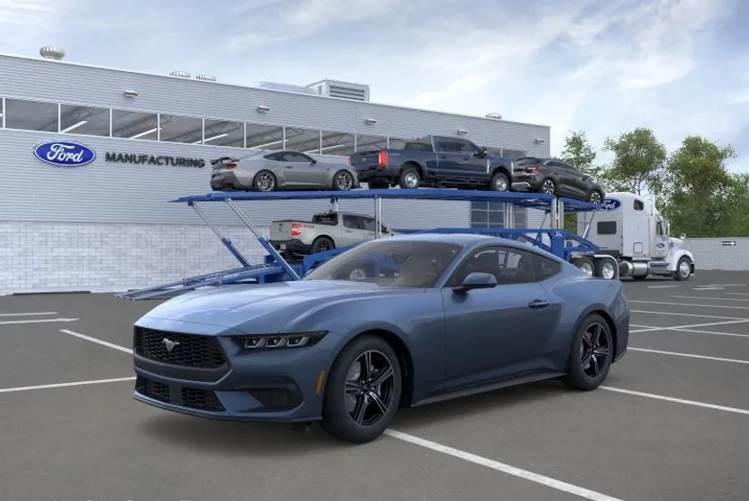 2025 Ford Mustang EcoBoost photo 1