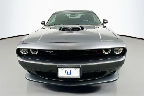 2016 Dodge Challenger R/T Scat Pack photo 2