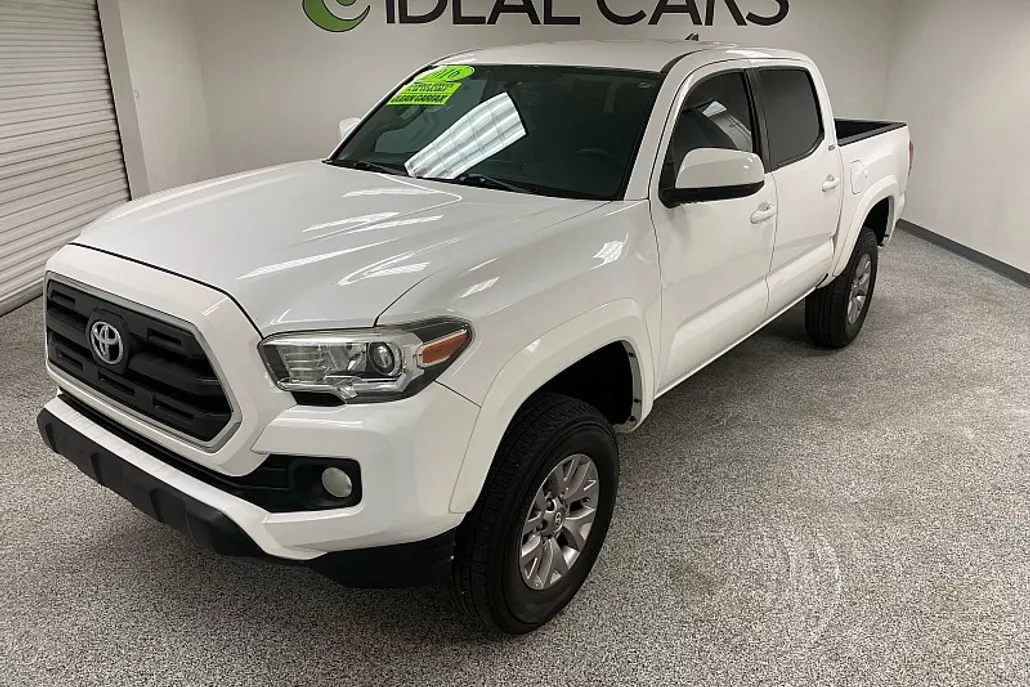 2016 Toyota Tacoma Double Cab SR5 V6 photo 1