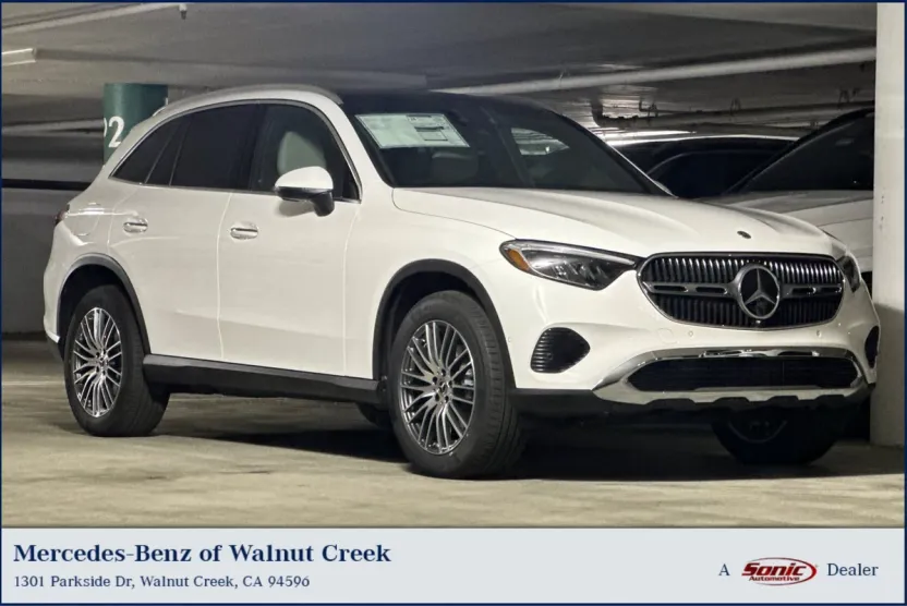 2026 Mercedes Benz GLC 300 4MATIC photo 1