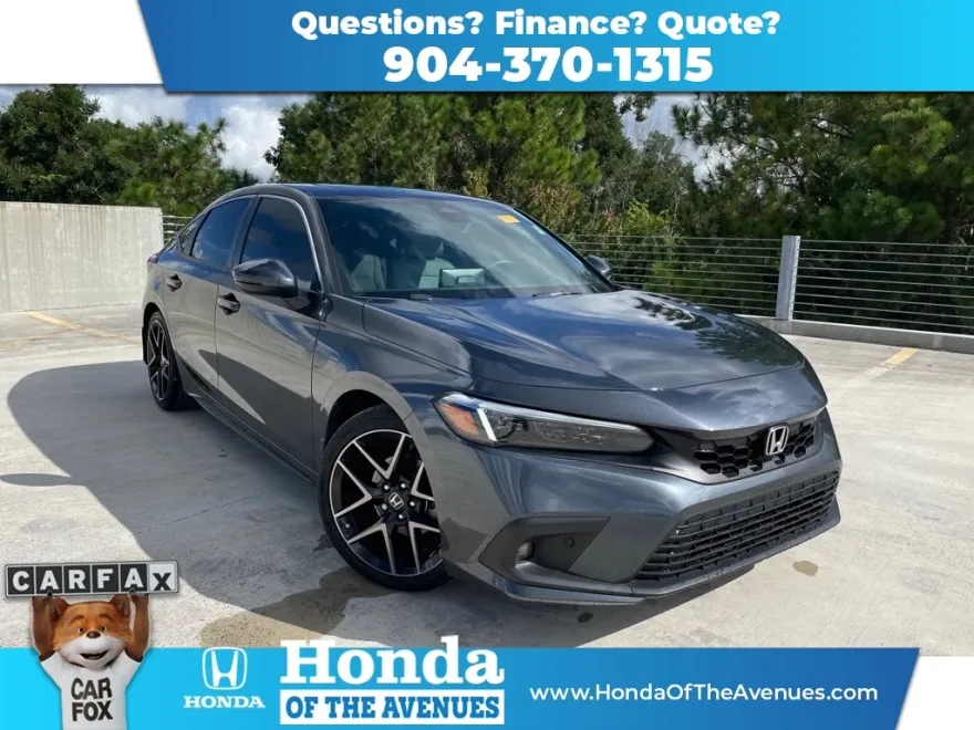 2023 Honda Civic Sport Touring photo 1