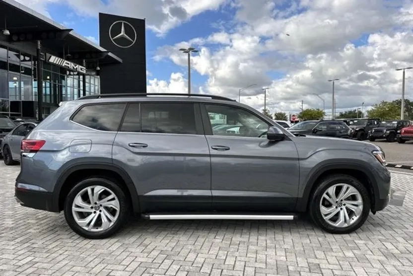 2022 Volkswagen Atlas V6 SE Technology photo 1