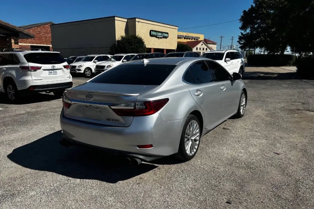 2016 Lexus ES 350 Base photo 1