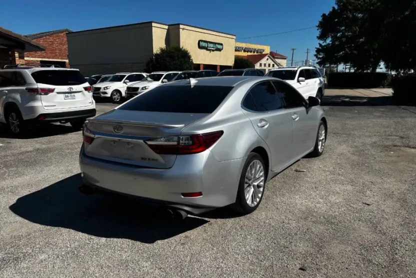 2016 Lexus ES 350 Base photo 1