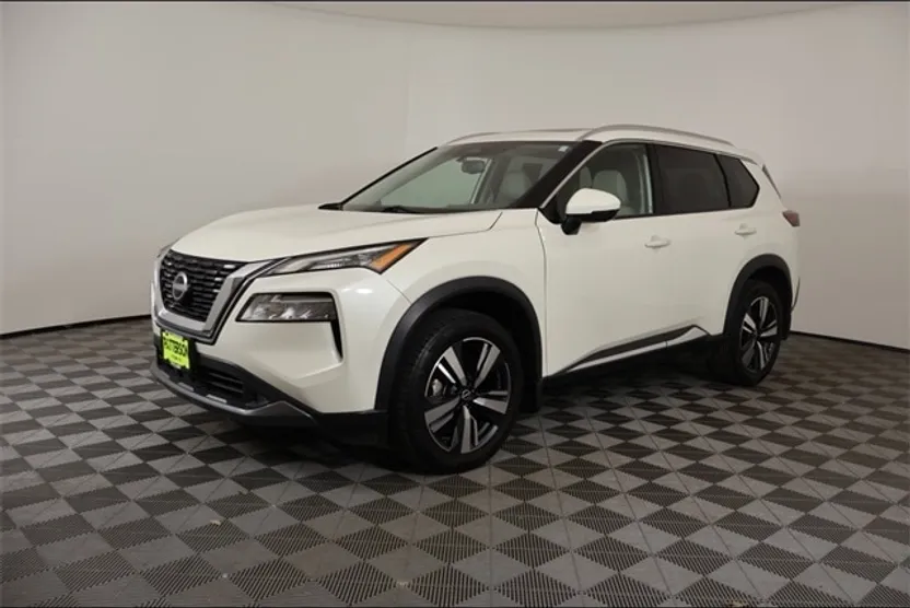 2022 Nissan Rogue SL photo 1