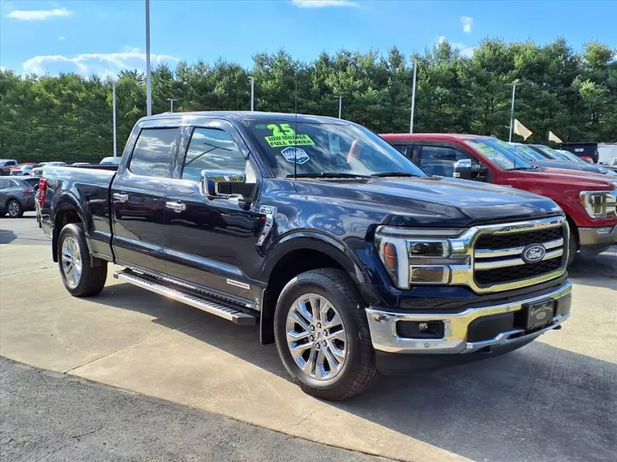 2025 Ford F-150 Lariat photo 1