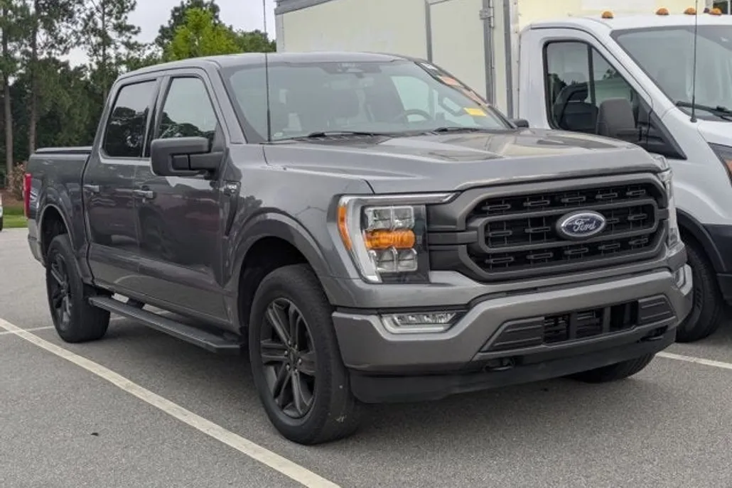 2022 Ford F-150 XLT photo 1