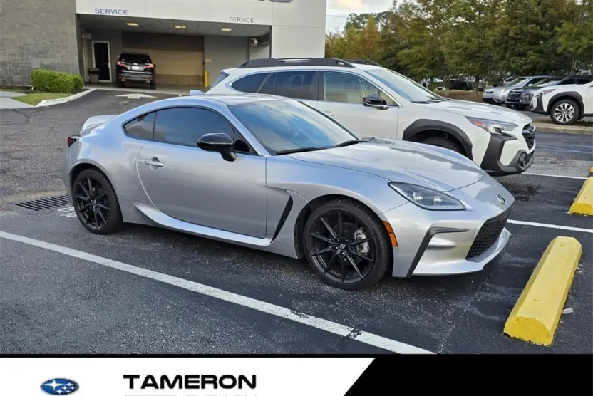 2024 Toyota GR86 Premium photo 1