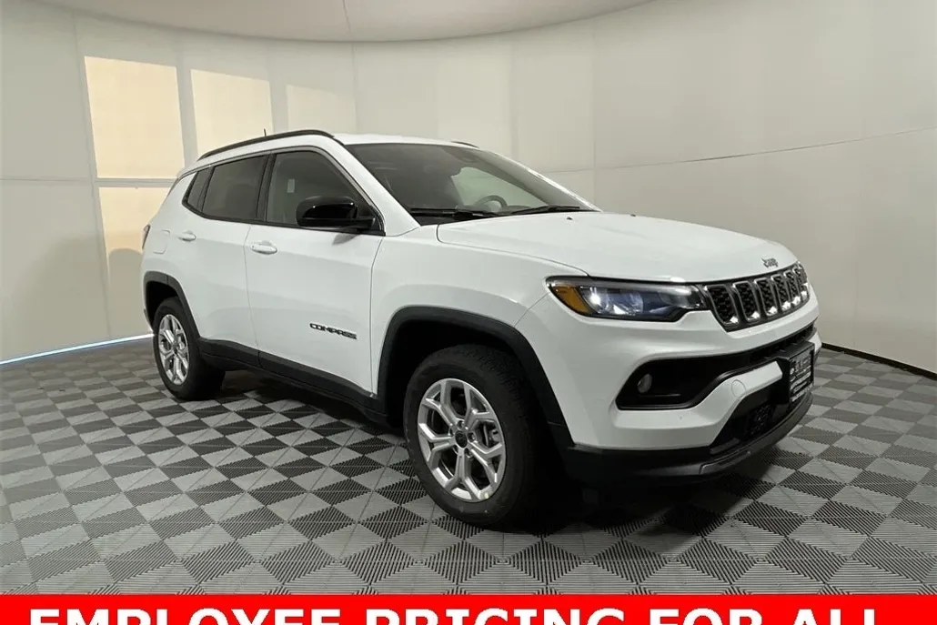 2025 Jeep Compass Latitude photo 1