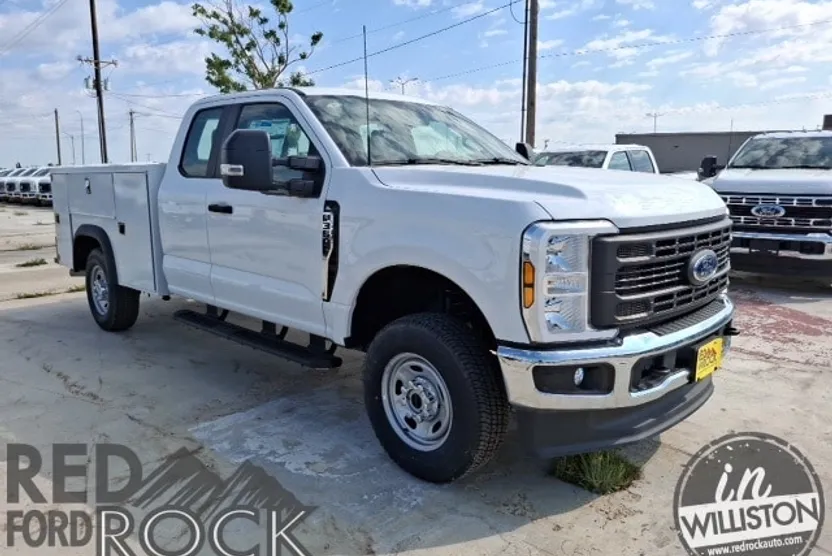2024 Ford F-350 photo 1