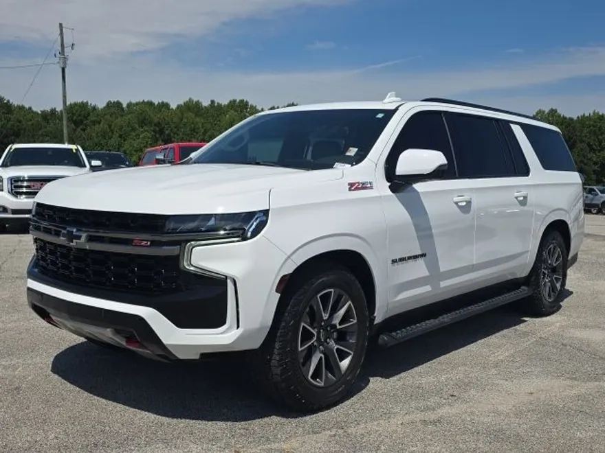 2022 Chevrolet Suburban Z71 photo 1