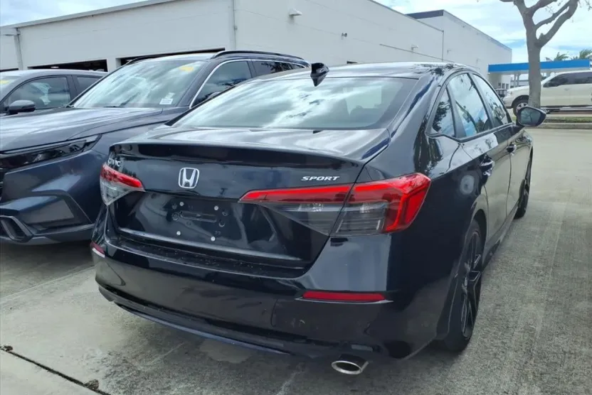 2022 Honda Civic Sport photo 1