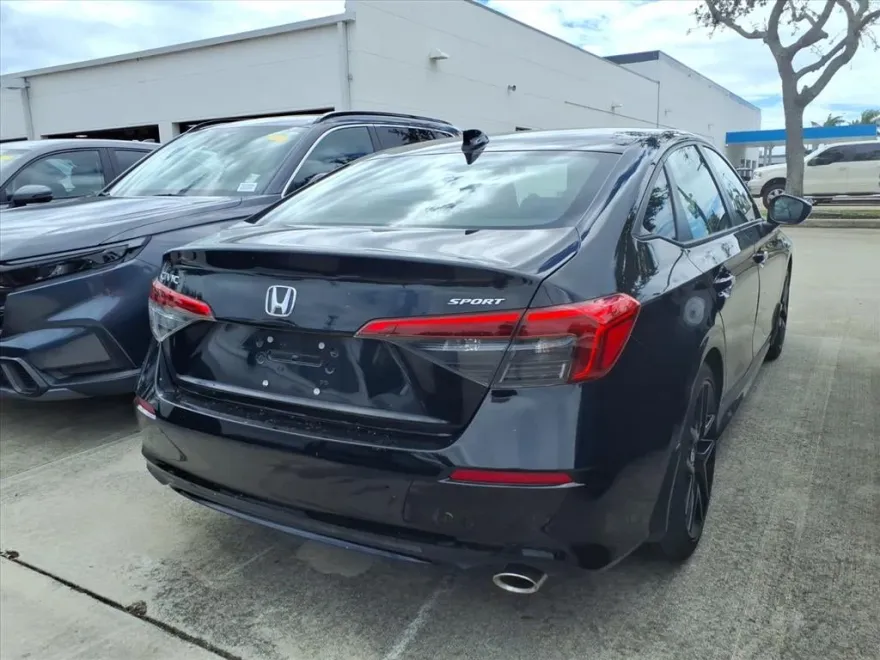 2022 Honda Civic Sport photo 1