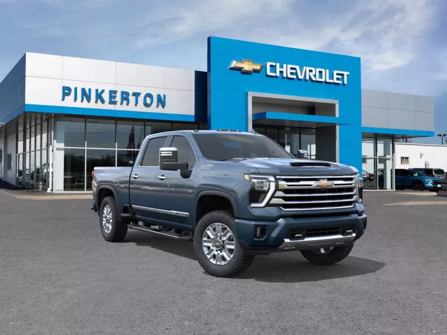 2025 Chevrolet Silverado 2500HD High Country photo 1