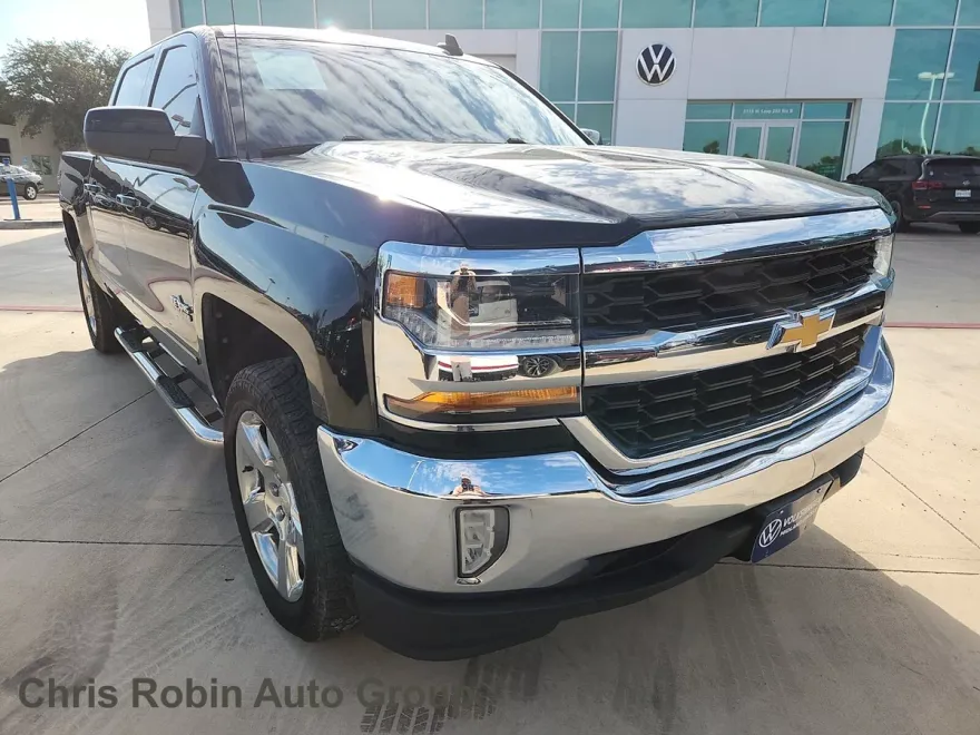 2018 Chevrolet Silverado 1500 photo 1