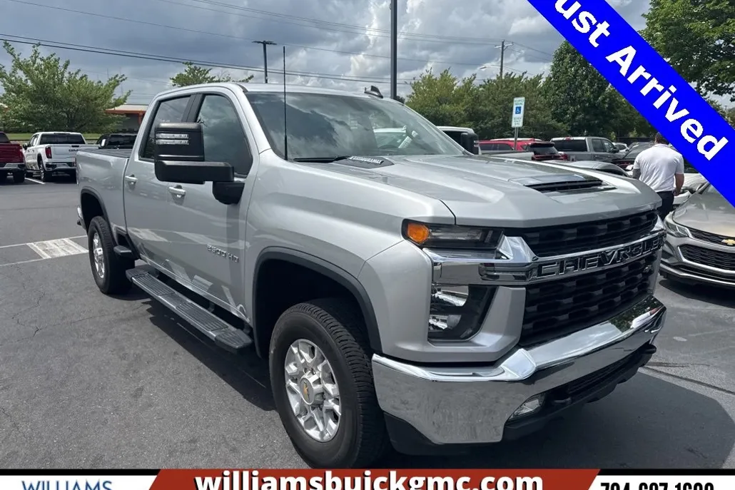 2022 Chevrolet Silverado 2500HD LT photo 1
