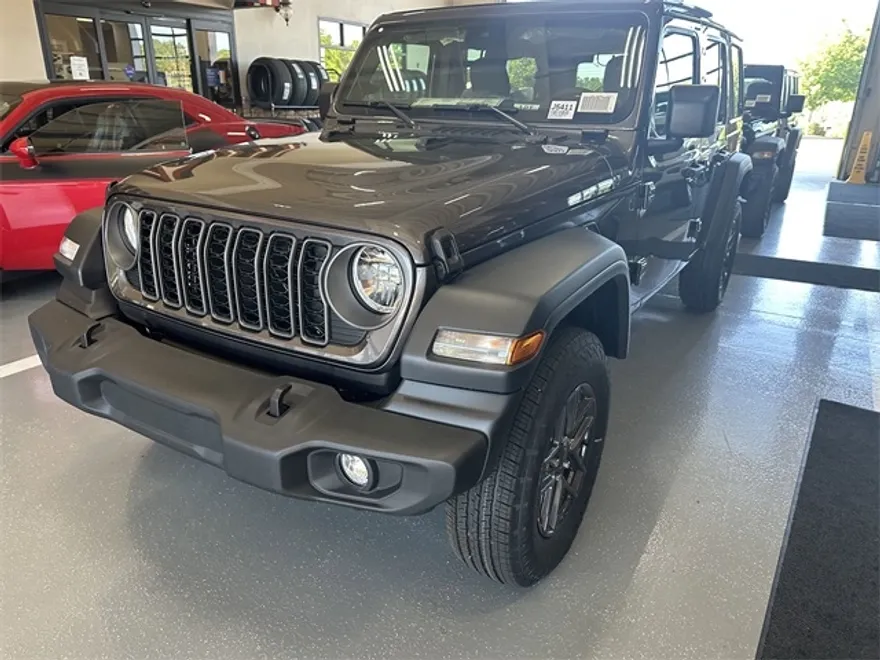 2025 Jeep Wrangler Sport S photo 1