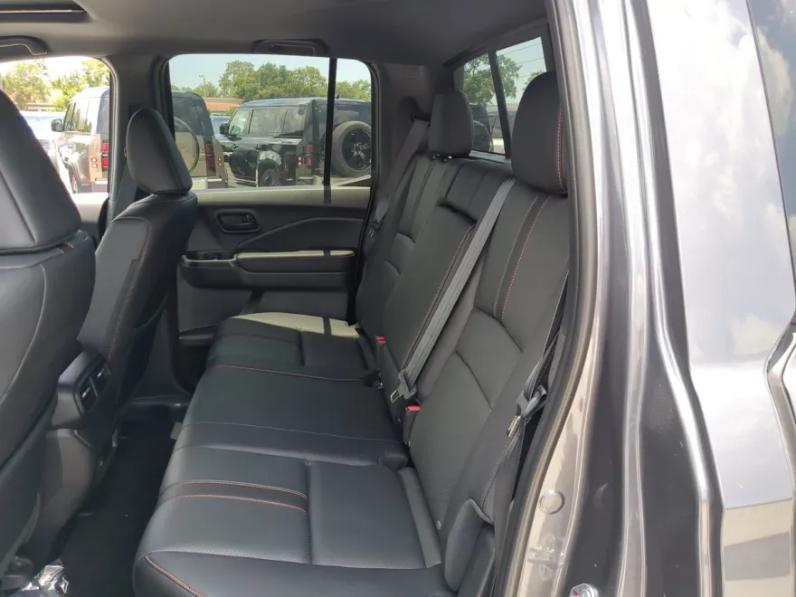 2025 Honda Ridgeline TrailSport photo 1