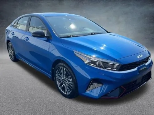2023 Kia Forte GT-Line photo 4