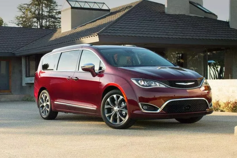 2025 Chrysler Pacifica Limited photo 1