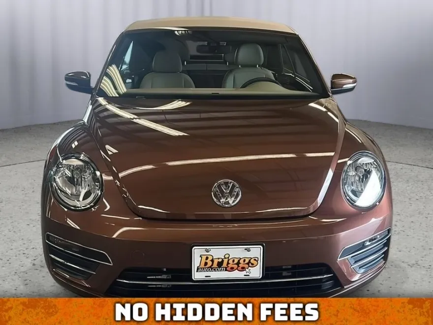 2017 Volkswagen Beetle Convertible 1.8T SE photo 1