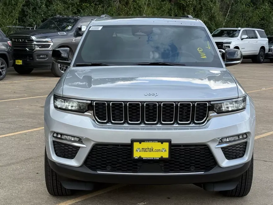 2025 Jeep Grand Cherokee Limited photo 1