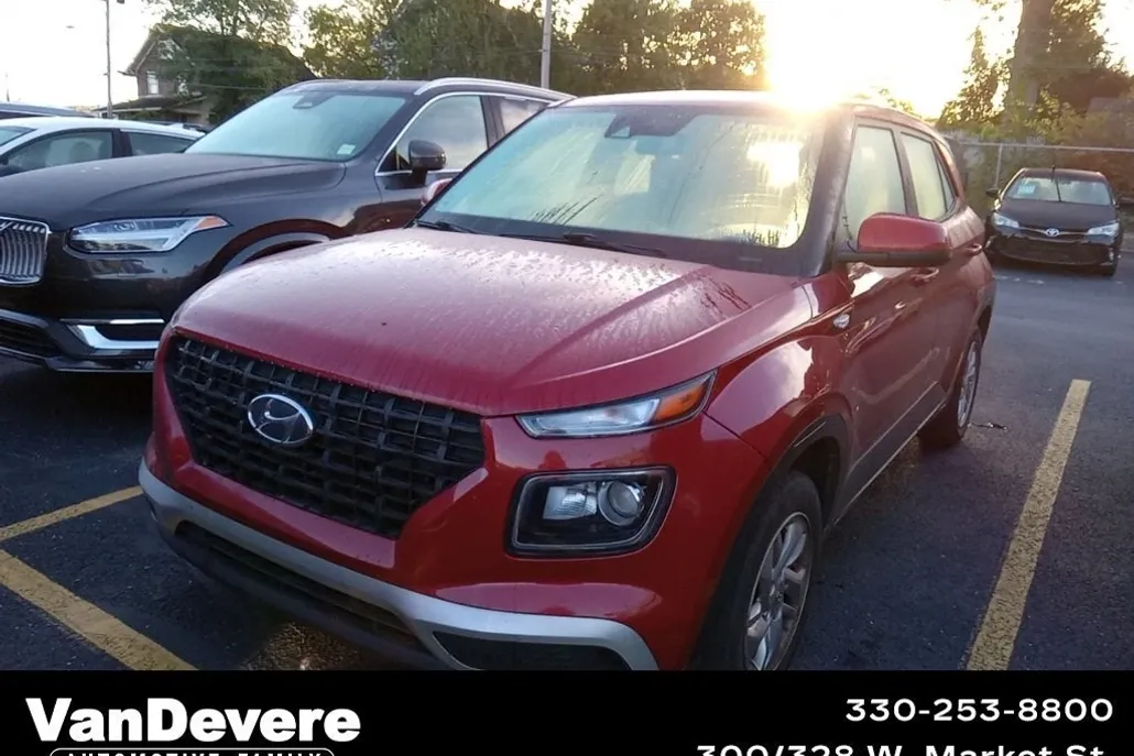 2021 Hyundai Venue SE photo 1