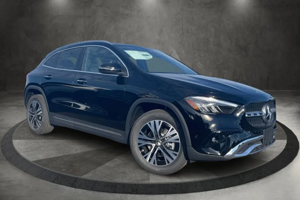 2025 Mercedes Benz GLA 250 4MATIC photo 1
