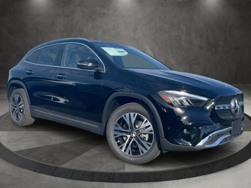 2025 Mercedes Benz GLA 250 4MATIC photo 1