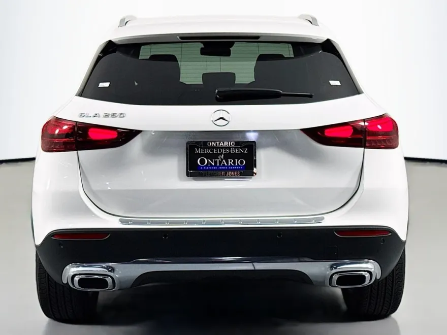 2025 Mercedes Benz GLA 250 photo 1