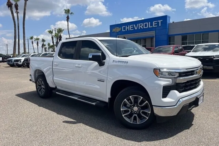 2026 Chevrolet Silverado 1500 LT photo 1