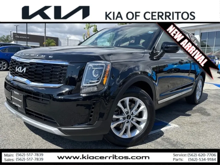 2022 Kia Telluride LX photo 1