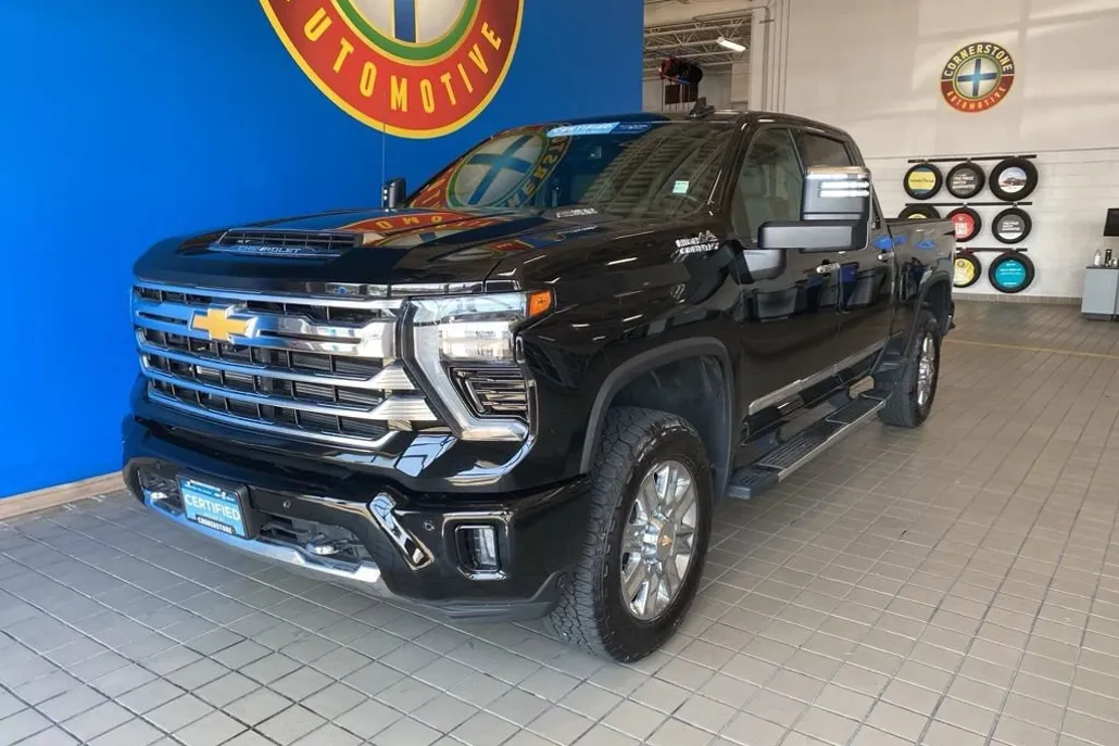 2024 Chevrolet Silverado 2500HD High Country photo 1