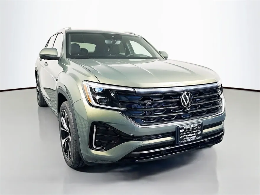 2026 Volkswagen Atlas Cross Sport SEL Premium R-Line photo 1