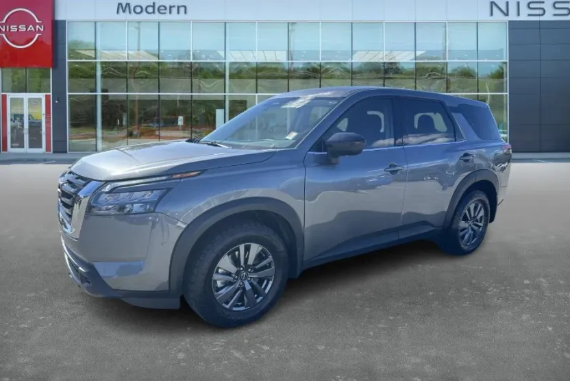 2024 Nissan Pathfinder S photo 1