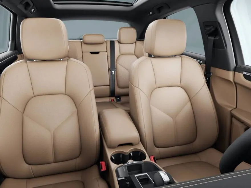 2026 Porsche Macan S photo 1