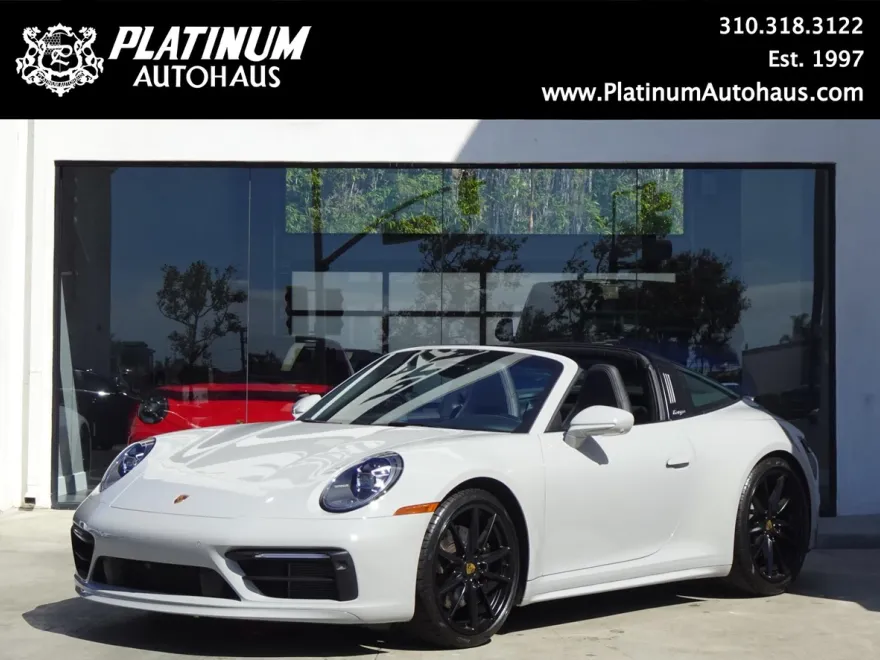 2022 Porsche 911 Targa 4S photo 1