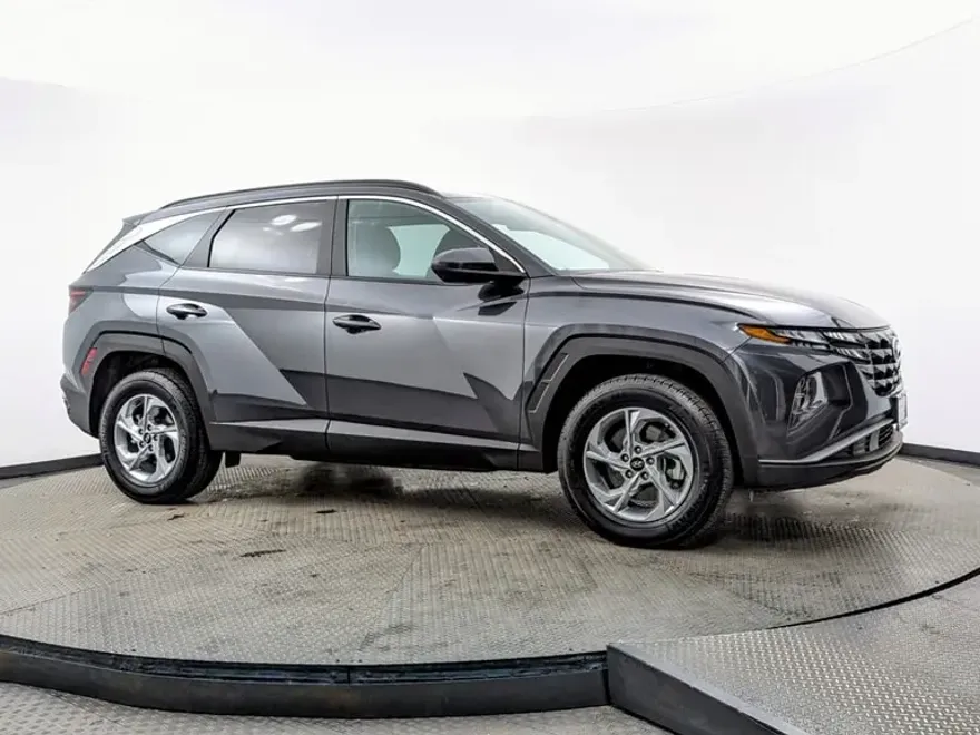 2024 Hyundai Tucson SEL photo 1