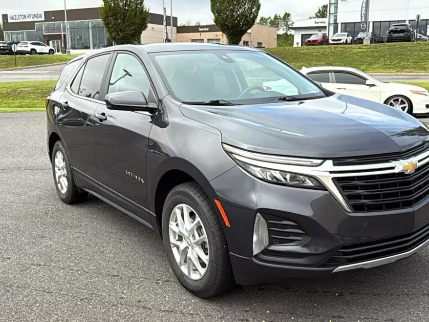 2022 Chevrolet Equinox photo 1