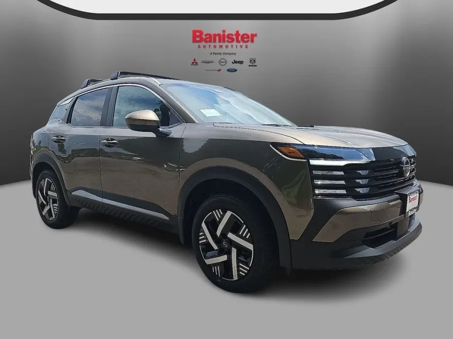 2025 Nissan Kicks SV photo 1